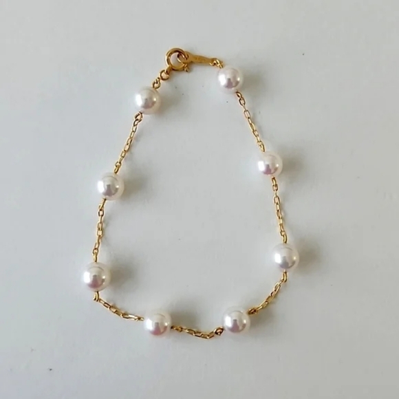 Mikimoto Jewelry - Mikimoto Akoya Cultured Pearl Station Bracelet in 18k Yellow Gold (New)